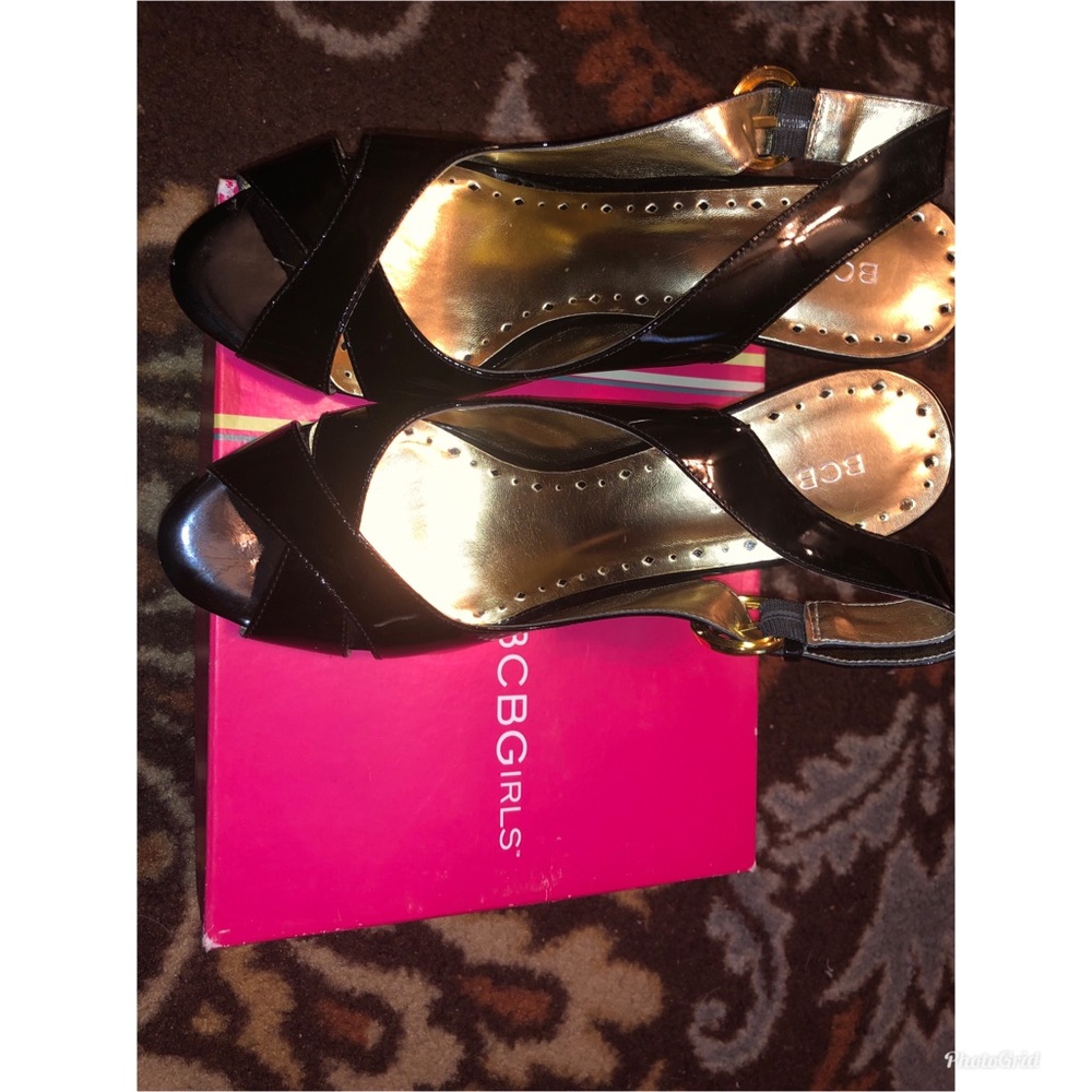 Patent leather BCBG heels